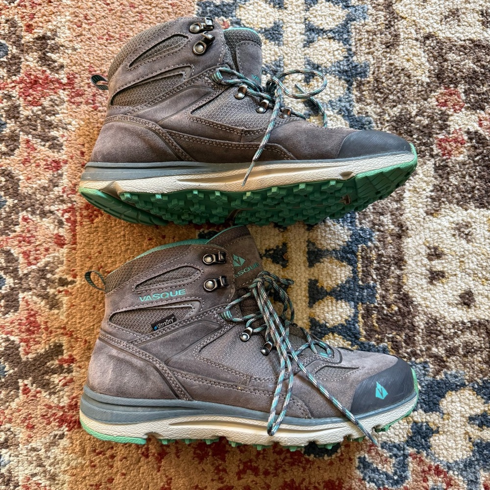 Vasque Ultra Dry Hiking Boot, gray and teal / turquoise, Women’s size US 8M